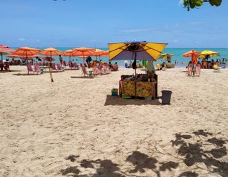 Atualização cadastral para ambulantes da faixa de areia encerra nesta sexta-feira (31)