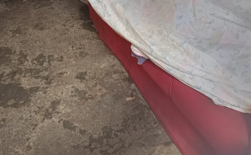 Homem é encontrado morto dentro de casa no Centro de Craíbas; caso será investigado