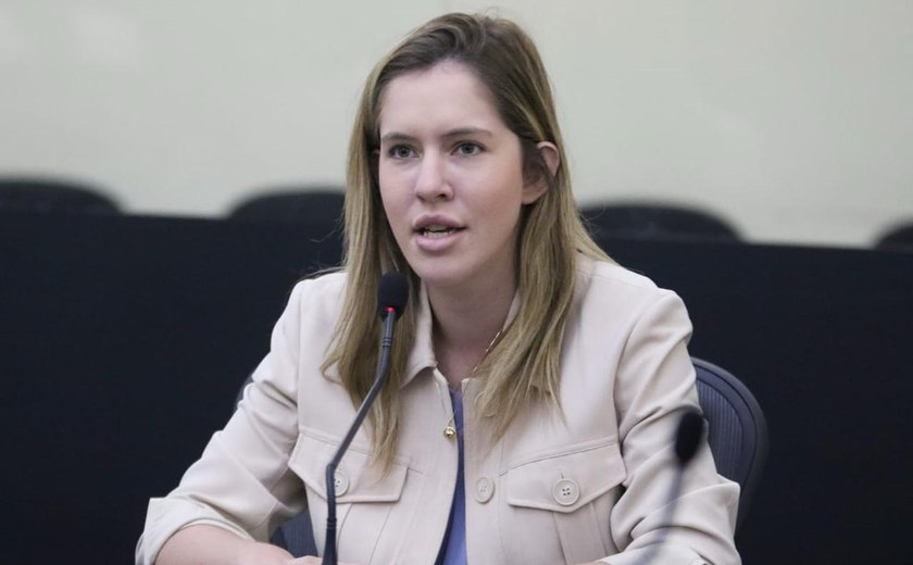 'Escola não é lugar de preconceito': Cibele Moura propõe Protocolo inédito de Antidiscriminação