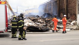 Defesa Civil realiza nova vistoria nas residências afetadas por incêndio em madeireira