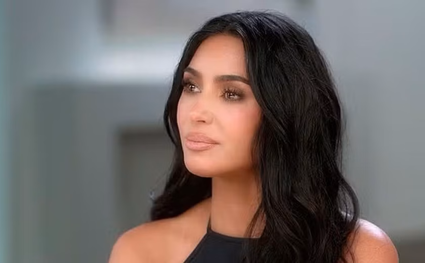 Kim Kardashian revela diagnóstico de aneurisma cerebral após divórcio com Kanye West