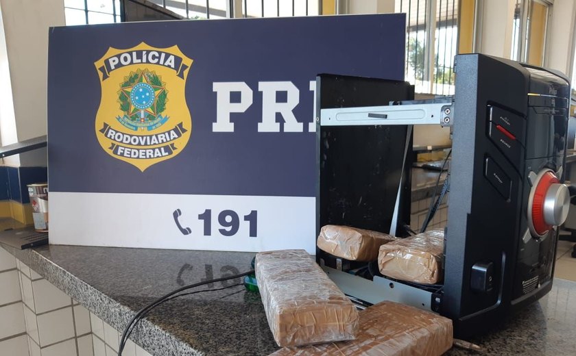 Ação conjunta da PRF e Canil do 3° BPM/AL apreende cerca de 3kg de maconha, na BR 101
