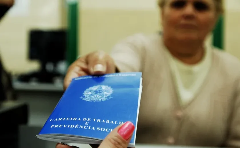 Mulheres ganham 11,1% a menos do que os homens em Alagoas