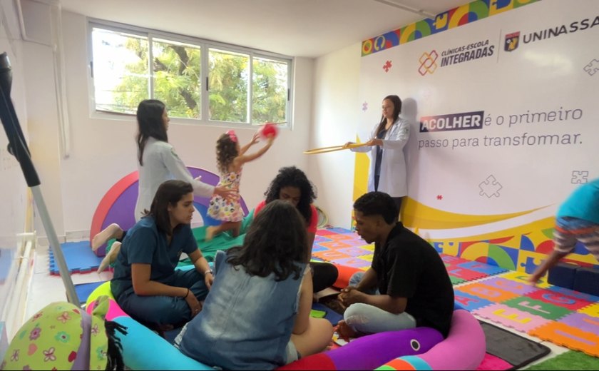 Publicado edital de iniciativa que oferta 100 bolsas de graduação EaD gratuitas para pessoas com TEA e mães de crianças autistas
