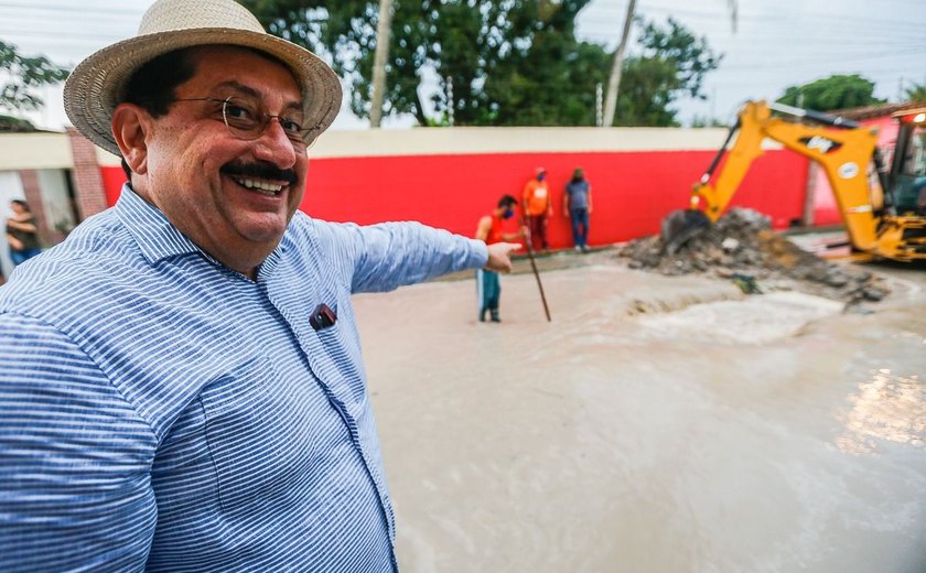 Prefeito concretiza sonho de moradores do Conjunto Padre Cícero, em Rio Largo