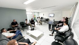 Secretários recebem vereadores e demonstram que obras no Rei Pelé nunca foram paralisadas