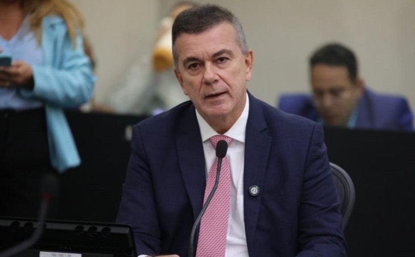 Deputado Ronaldo Medeiros denuncia interdição da Igreja Batista do Pinheiro