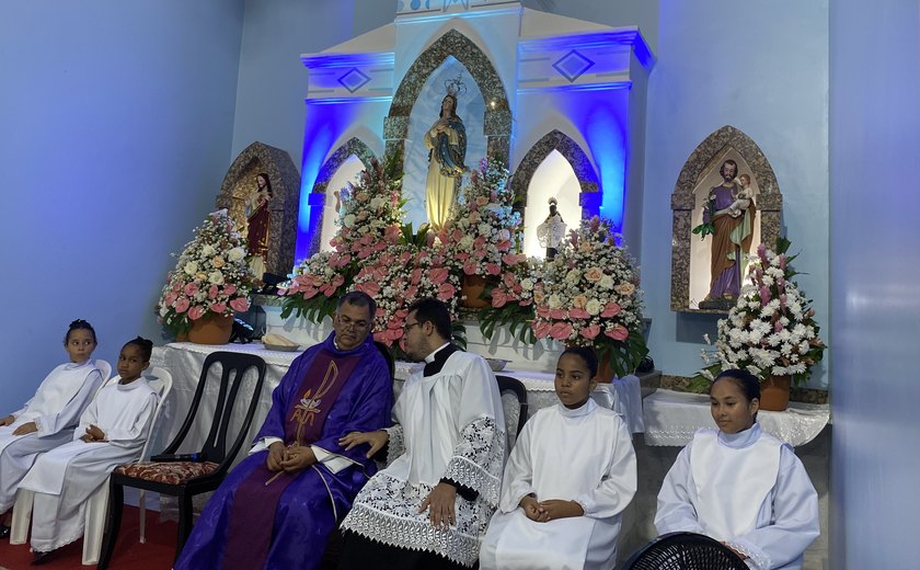 Riacho Doce volta a festejar sua padroeira com procissão pelas ruas do bairro após pandemia