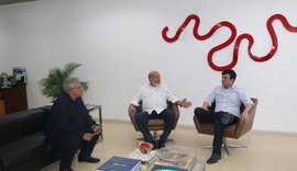 Lyra articula reunião entre Seduc e Braskem para analisar impactos das rachaduras no solo no Cepa