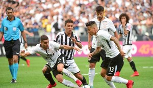 Corinthians comemora título com a torcida e empata por 2x2 contra o Atlético-MG