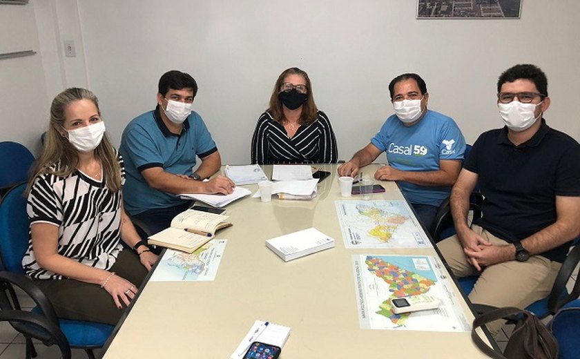 Casal e Águas do Sertão fazem reunião para discutir gestão compartilhada
