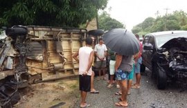 Acidente envolvendo van e caminhonete deixa feridos no Litoral Norte de AL