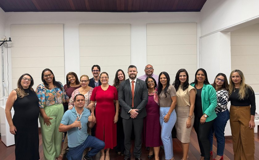 Vereador Delegado Thiago Prado articula ações de combate à mendicância infantil em Maceió