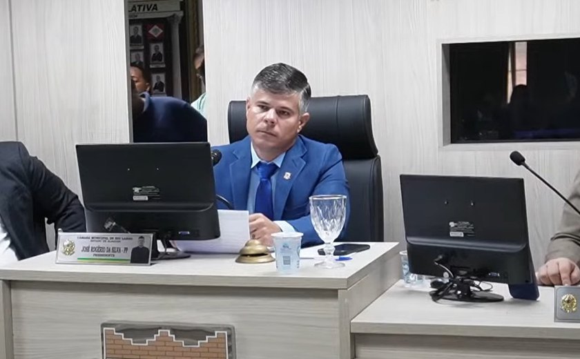 Presidente da Câmara de Rio Largo é acusado de blindar tentativa de golpe e silenciar na sessão ordinária