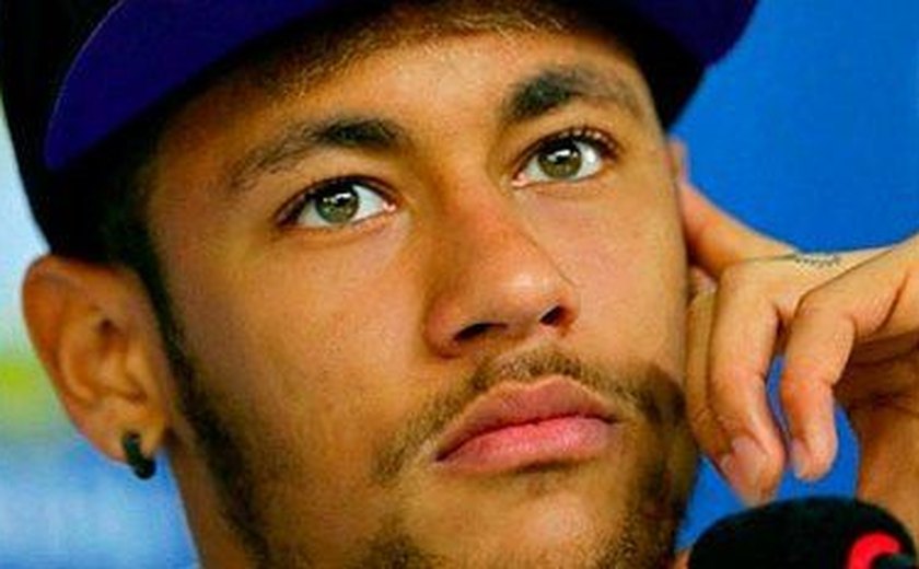 Neymar antecipa comemoração de aniversário