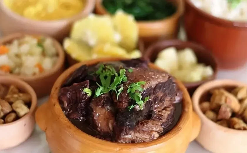 Feira gastronômica movimenta parte alta de Maceió no feriadão