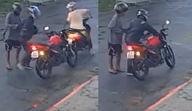 Assaltantes rendem motociclista e o obrigam a ligar a própria moto