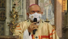 Arcebispo de Maceió é submetido a procedimento de angioplastia