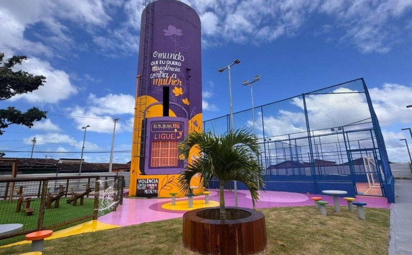 Agosto Lilás chega à reta final com pintura simbólica e revitalização da Praça Maria Onça