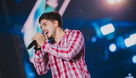 Thiago Freitas encerra turnê junina com show gratuito em Arapiraca