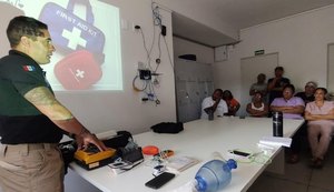 Profissionais da Cidade da Pessoa Idosa aprendem técnicas de primeiros socorros