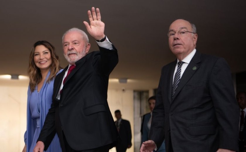 Lula tem agenda intensa, com série de encontros bilaterais, no primeiro dia útil do governo