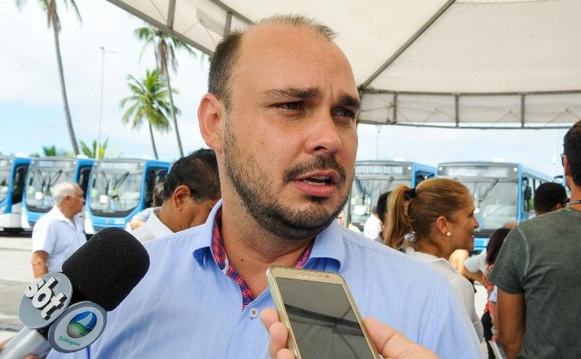 Presidente do Podemos anuncia adiamento de encontro do partido em Maceió