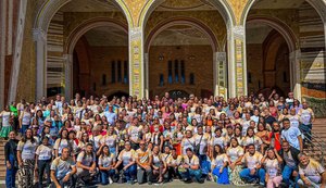 Prefeito Cacau realiza Romaria inédita e leva mais de 250 deodorenses para Aparecida do Norte