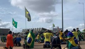 Moraes determina dissolução de acampamentos em QGs pelo Brasil em até 24 horas