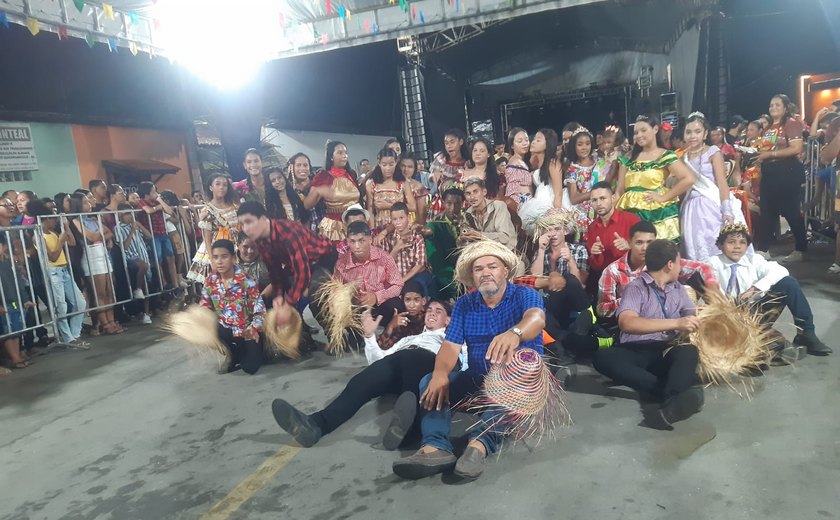 Vídeos: família organiza arraiá em Paulo Jacinto para resgatar tradição das quadrilhas juninas matutas