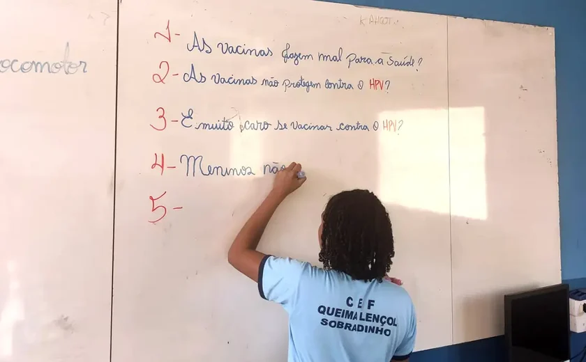 Vacina do HPV avança no público-alvo, mas precisa resgatar mais velhos