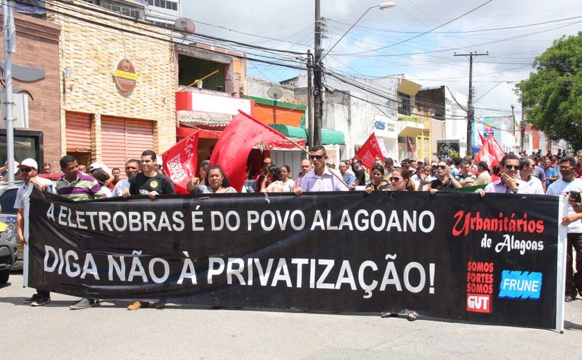 Marcha contra privatização da Eletrobras encara aparato policial