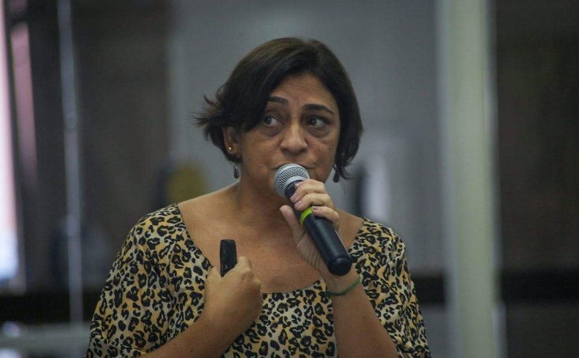 Chá de Memória debate política de cotas em cursos de Medicina em universidades