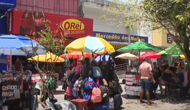 Ambulantes desocupam Praça dos Palmares após anúncio de novo complexo administrativo em Maceió