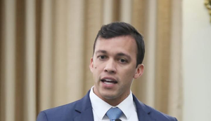 Deputado Delegado Leonam denuncia tanques de combustíveis na orla de Pajuçara e alerta para desastres ambientais na região