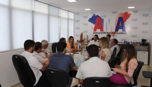 Prefeitos da Bacia Leiteira e Casal discutem ações emergenciais para a falta d’água