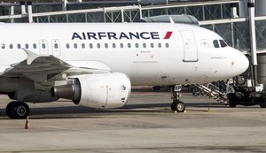 França suspende voos com o Brasil