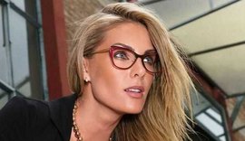 Ana Hickmann posta foto com Bolsonaro e é chamada de 'Barbie fascista'