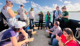 Estudantes de pós-graduação de políticas públicas conhecem funcionamento do Ecoboat