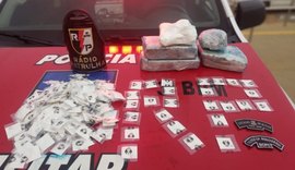 3° BPM apreende mais de 300 papelotes de cocaína e PMP prende suspeito de violências doméstica