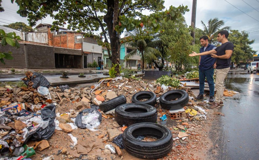 JHC e Rodrigo Cunha percorrem bairros e destacam investimentos para mitigar efeitos das chuvas
