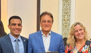 Galba Novaes é agraciado com a Comenda Mérito do Serviço Público Maria Tereza Holanda