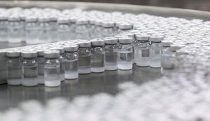 Covid-19: Américas têm menor nível de casos e óbitos em mais de um ano
