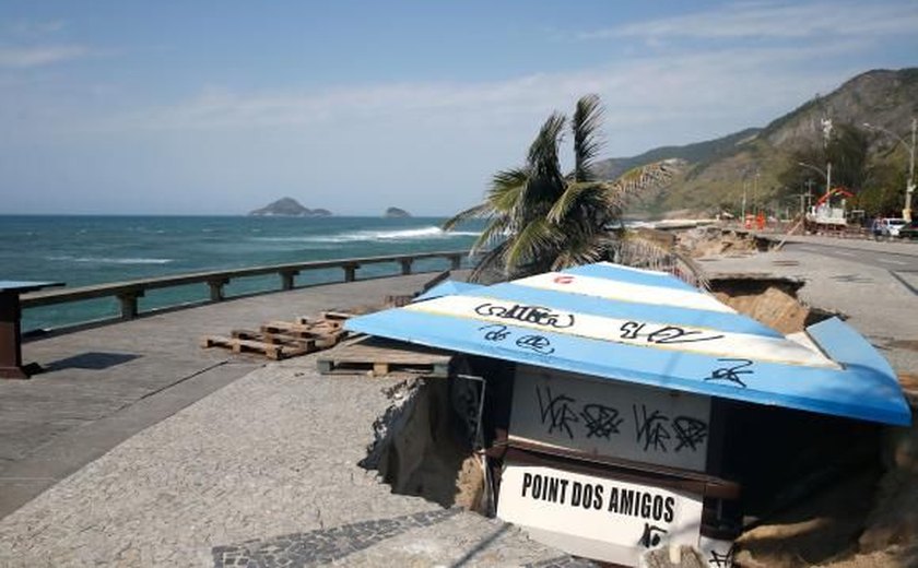 Estrada do Pontal é liberada após obras de contenção na Praia da Macumba, no RJ