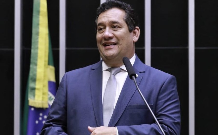 Severino Pessoa defende que planos de saúde cubram tratamento com quimio oral em casa