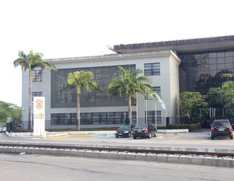 PF cumpre mandados em prefeitura