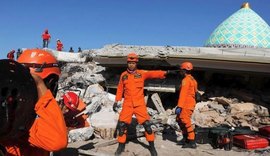Número de mortes por terremoto na Indonésia supera 320