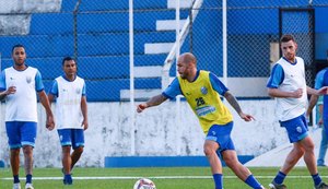 CSA pode mudar titulares do meio-campo para a final