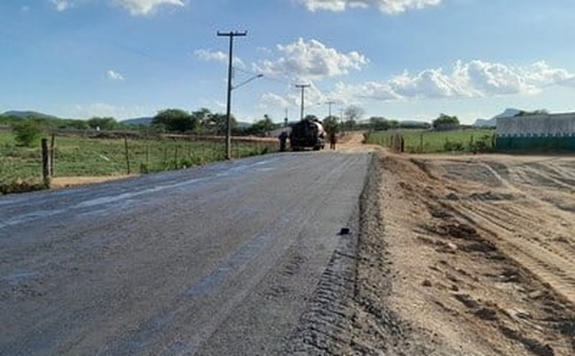 Nova via irá melhorar escoamento de produção agrícola e agropecuária em Girau do Ponciano