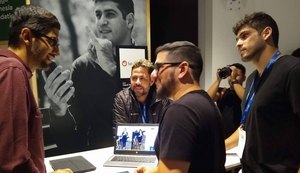 Hand Talk apresenta projeto para o CEO do Google